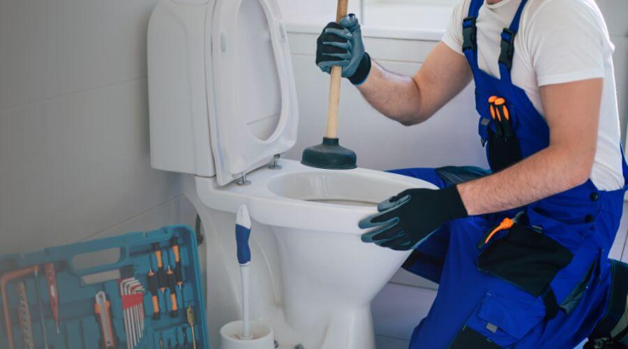 Expert burst pipe repair services in Fullerton, NE